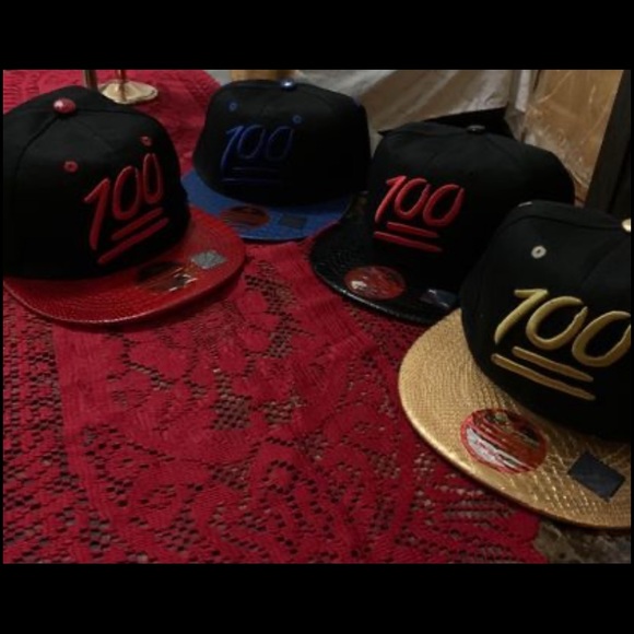 Men SnapBack Hat - Picture 6 of 6